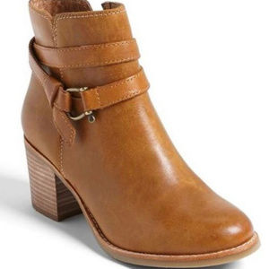 Sperry Chelton Bootie: Size 11